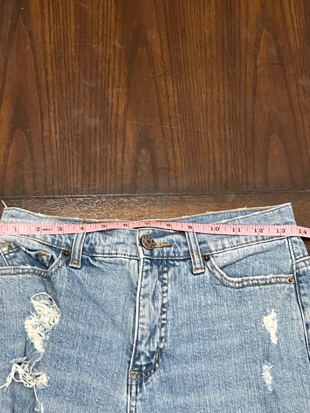 BDG Mom Jean Light Wash Distressed Denim 25W 28L High Rise Casual Women’s Jeans - Picture 8 of 10